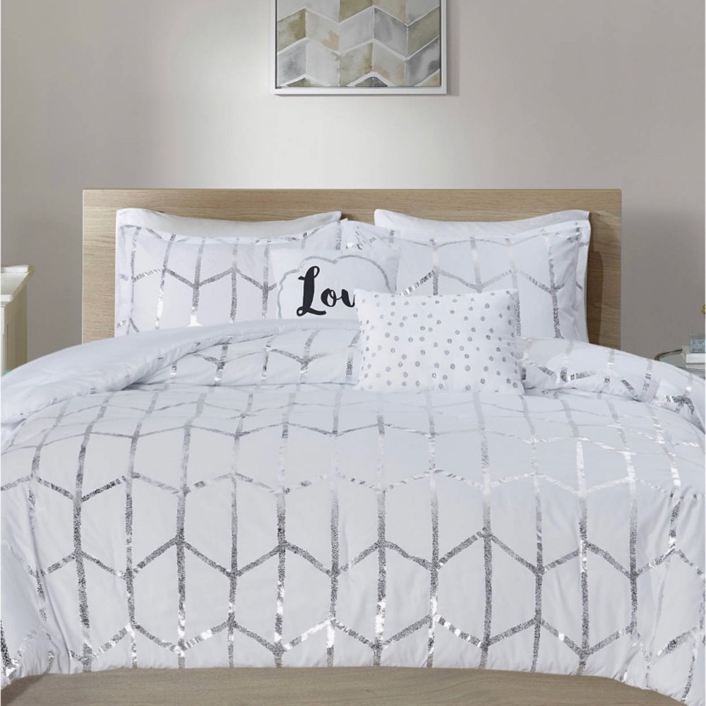 belk comforter set - Picture 2 of 3